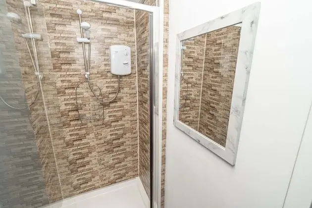 Standard Stüdyo, Banyolu/Duşlu