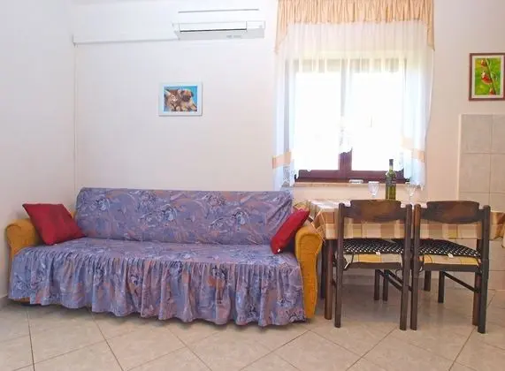 Apart Daire, 1 Yatak Odası (1270/12194)