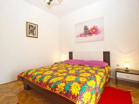 Apart Daire, 2 Yatak Odası (1270/12195)