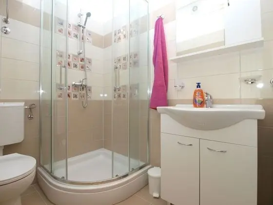 Apart Daire, 2 Yatak Odası (1270/12195)