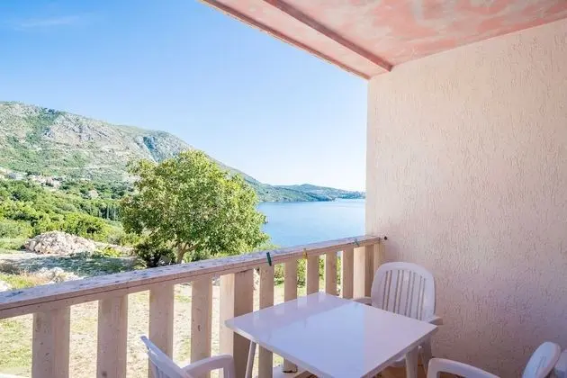 Apart Daire (1 Bedroom Apt with Balcony n Sea View)