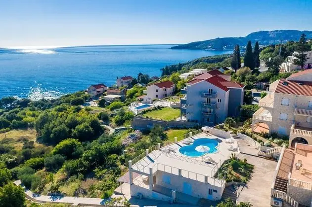 Apart Daire (1 Bedroom Apt with Balcony n Sea View)