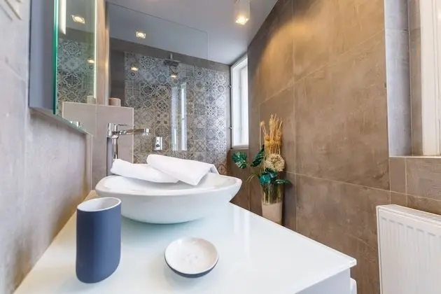Premium Apart Daire, 1 Yatak Odası, Küçük Mutfak, Nehir Manzaralı (55 sqm)