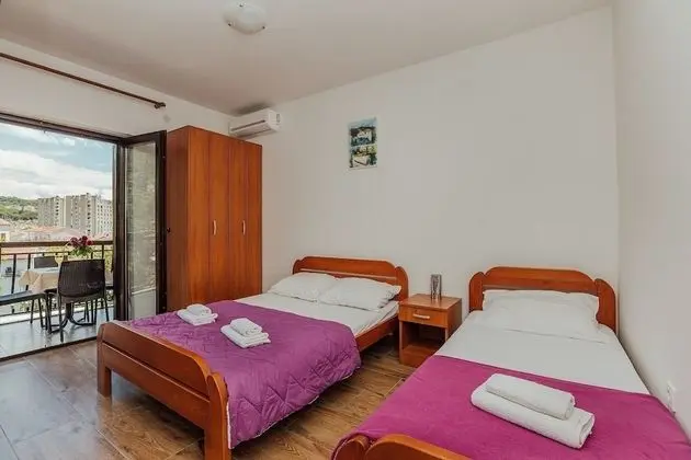 Standard Üç Kişilik Oda, Deniz Manzaralı