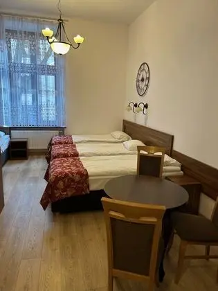 Standard Dört Kişilik Oda (ul. Bonerowska 2)