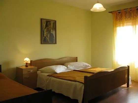 Apart Daire, 1 Çift Kişilik Yatak ve Çekyat