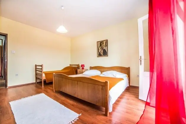 Apart Daire, 1 Çift Kişilik Yatak ve Çekyat