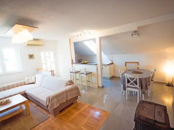 Apart Daire Capacity 7