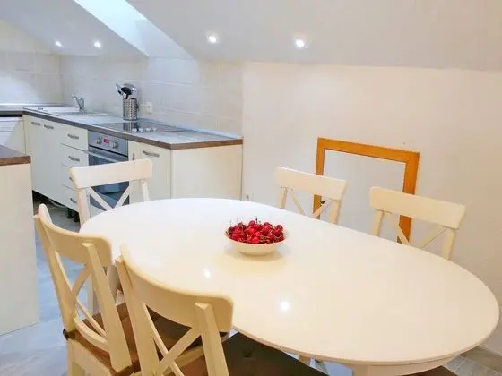 Apart Daire Capacity 7