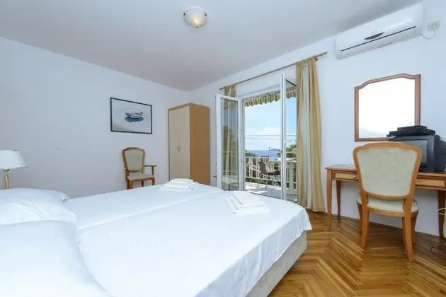 Tek Büyük Yataklı Oda, Balkon, Deniz Manzaralı