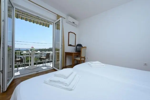 Tek Büyük Yataklı Oda, Balkon, Deniz Manzaralı