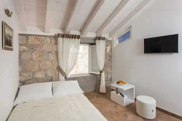 Duplex One Bedroom Apartment (3rd and 4th floor)