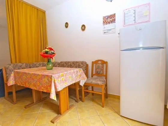 Apart Daire, 1 Yatak Odası (1348/12669)