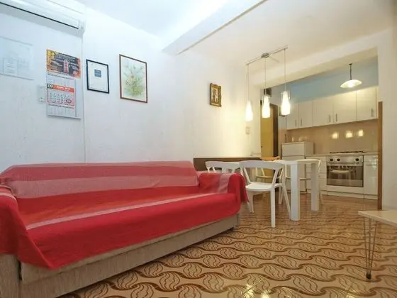Apart Daire, 1 Yatak Odası (1348/12670)