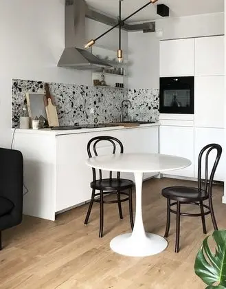 Stüdyo, Balkon
