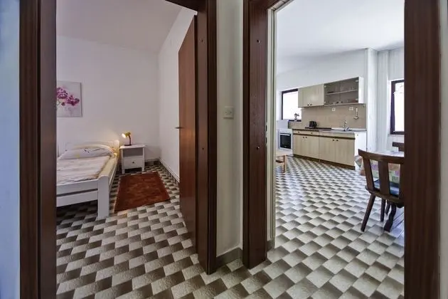 Apart Daire, 1 Yatak Odası (1398/13153)