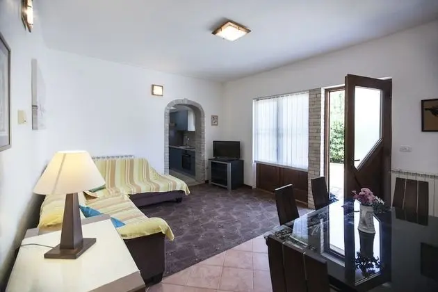 Apart Daire, 2 Yatak Odası (1398/13154)