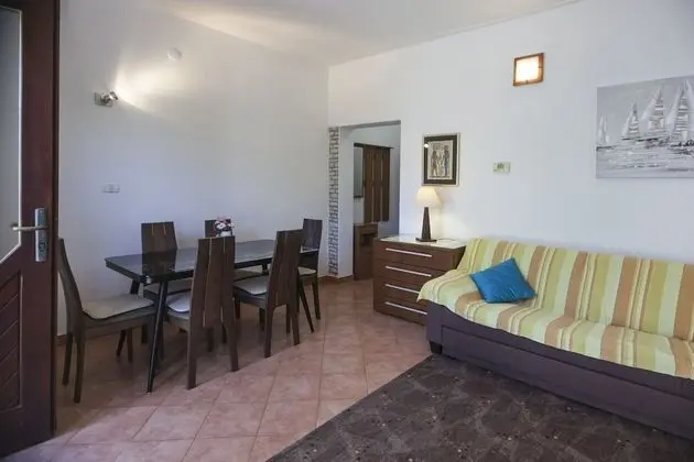 Apart Daire, 2 Yatak Odası (1398/13154)