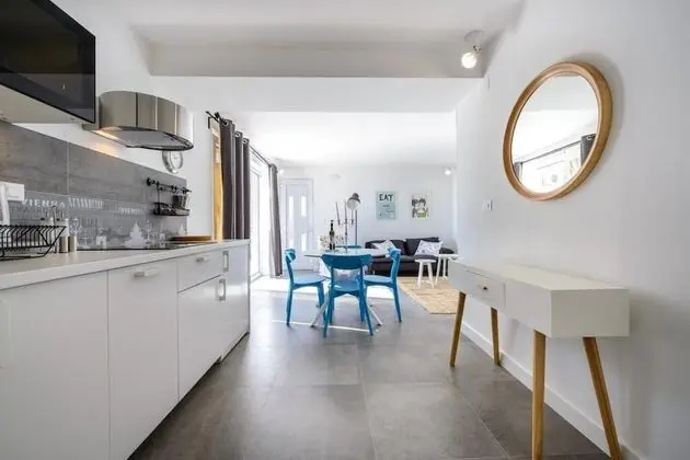 Apart Daire (1 Bedroom Apt with Terrace n Sea View)