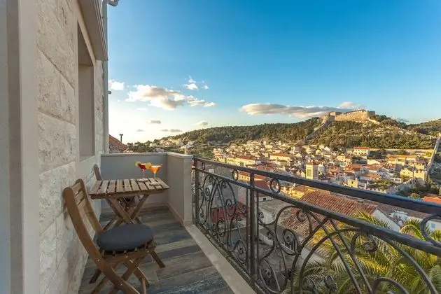 Balcony Apartment with amazing view on fortress (no swimming pool)