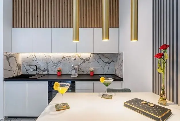 Exclusive Designer Apartment (no swimming pool)