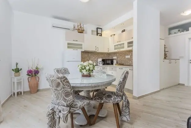 Luxury Apart Daire, Havuz Kullanımı, Havuz Manzaralı