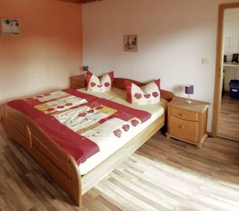 Superior Apart Daire, 1 Yatak Odası, Balkon, Bahçe Manzaralı