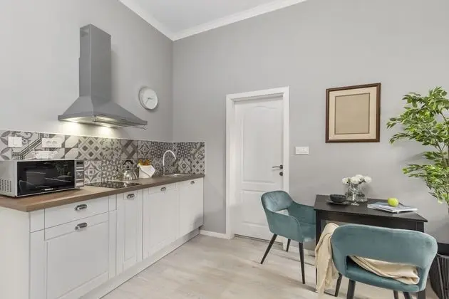 Deluxe Stüdyo (Nikola)