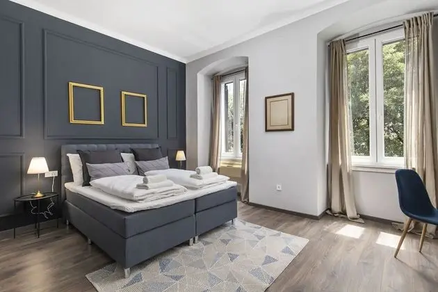 Superior Apart Daire, Balkon (Captain Arthur)