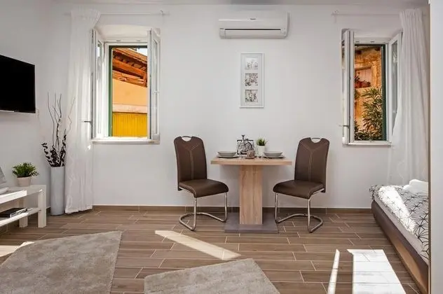 Deluxe Stüdyo