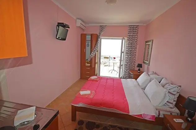 Stüdyo, Deniz Manzaralı