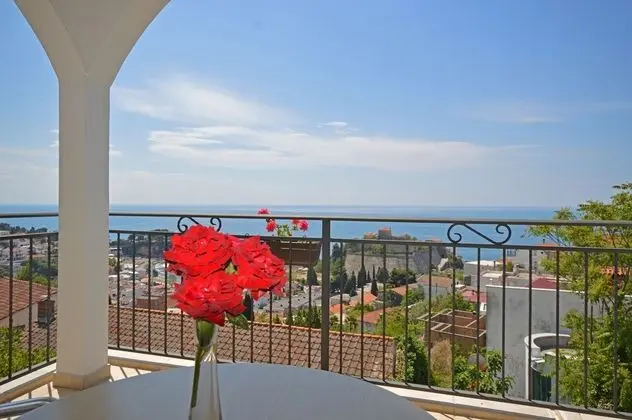 Stüdyo, Deniz Manzaralı