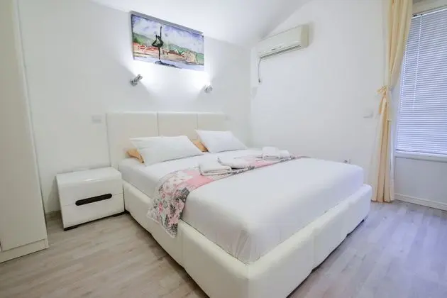 Comfort Stüdyo, 1 Büyük (Queen) Boy Yatak, Kısmi Deniz Manzaralı