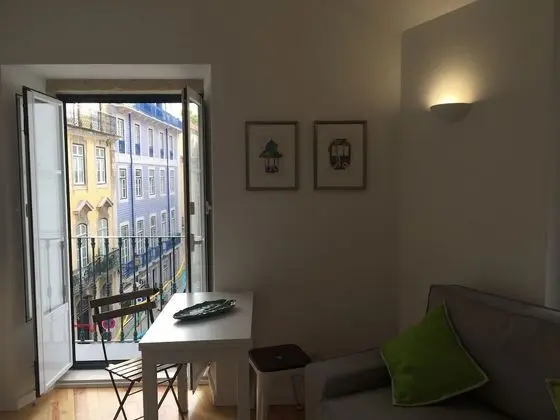 Stüdyo, Balkon