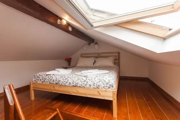 Dubleks, Asma Kat (4E)