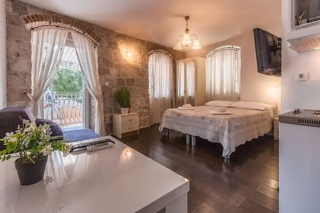 Deluxe Stüdyo Süit
