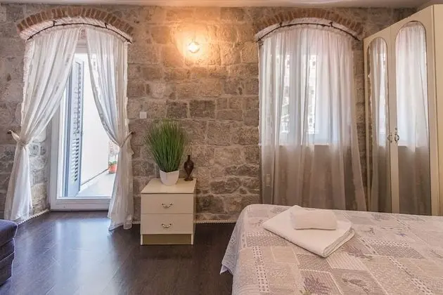 Deluxe Stüdyo Süit