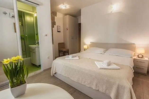 Design Tek Büyük Yataklı Oda
