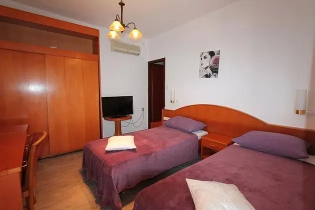 Apart Daire (Two-Bedroom Apartment with Terrace)