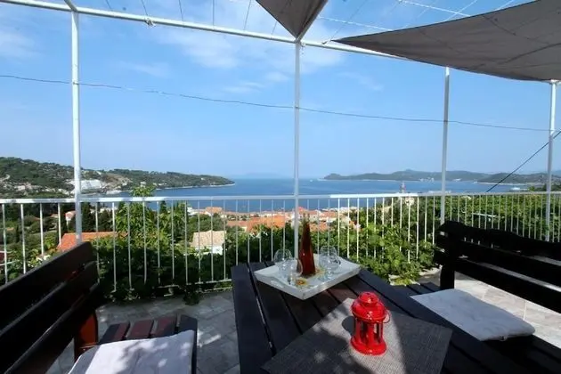 Apart Daire (Two-Bedroom Apartment with Terrace)