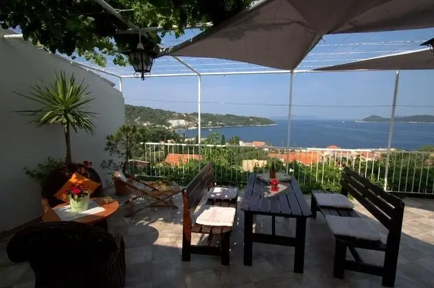 Apart Daire (Two-Bedroom Apartment with Terrace)