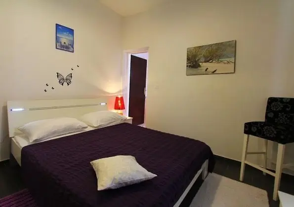 Stüdyo (Studio Apartment with Sea View)