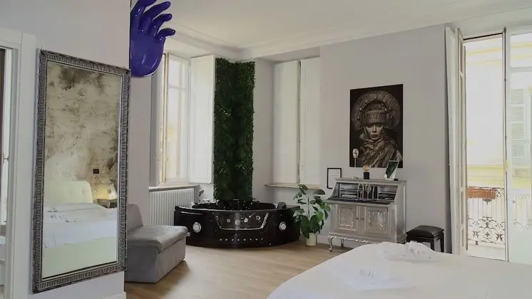 Luxury Süit, Şehir Manzaralı