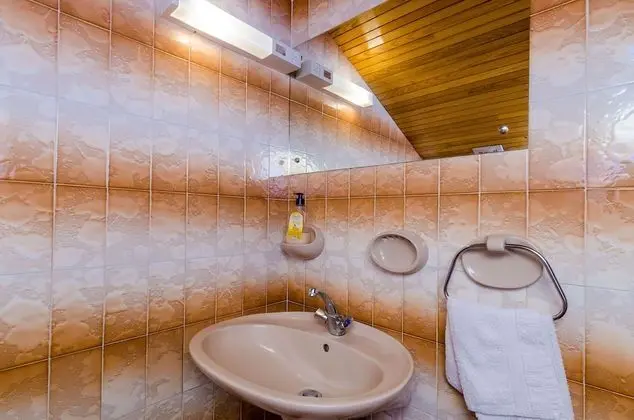 Apart Daire (One Bedroom Apartment with Terrace an)