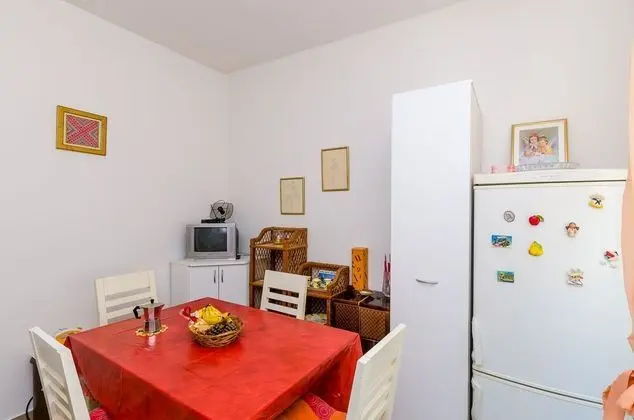 Stüdyo (Studio Apartment with Sea View)