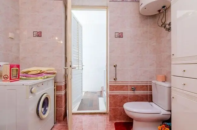 Stüdyo (Studio Apartment with Sea View)