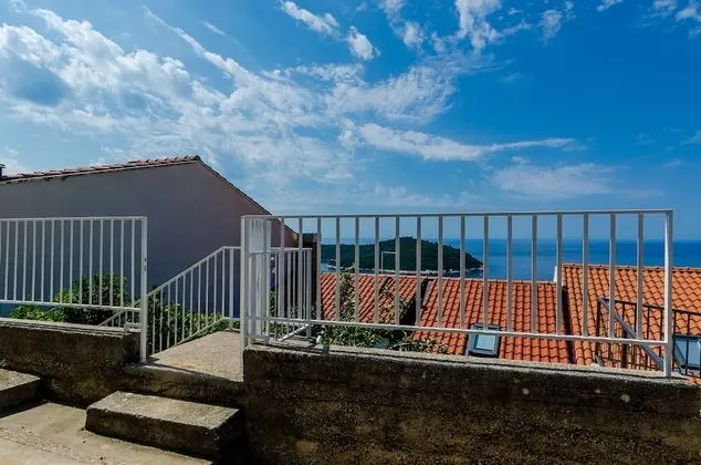 Stüdyo (Studio Apartment with Sea View)
