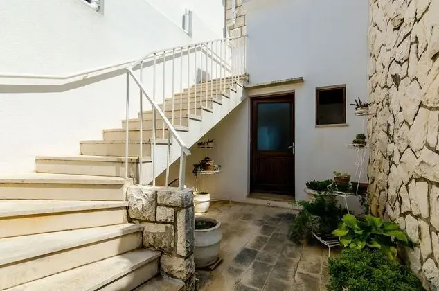 Stüdyo (Studio Apartment with Sea View)