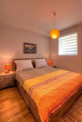 Luxury Apart Daire, 1 Yatak Odası, Teras, Bahçeli