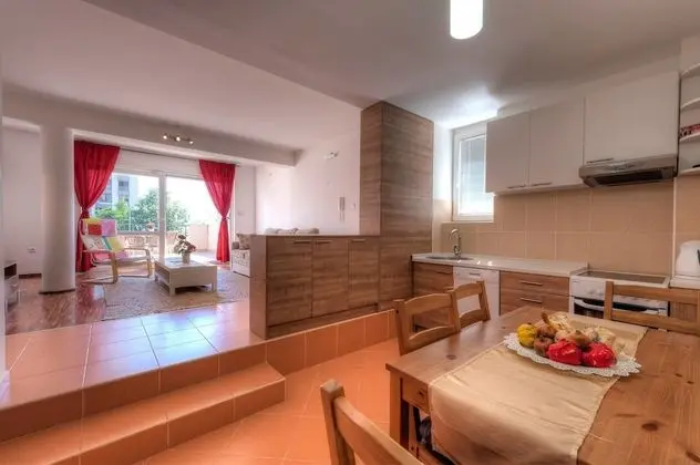 Luxury Apart Daire, 1 Yatak Odası, Teras, Bahçeli